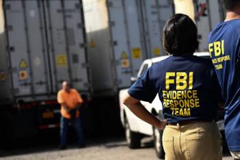 Advertencia del FBI: cargar dispositivos en puertos p&uacute;blicos puede ser peligroso para tu seguridad