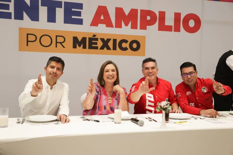 Xóchitl Gálvez concilia para evitar ruptura en el Frente Amplio por Puebla