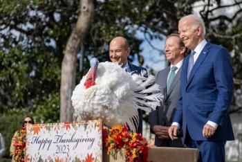 AMLO felicita a Biden en su cumplea&ntilde;os