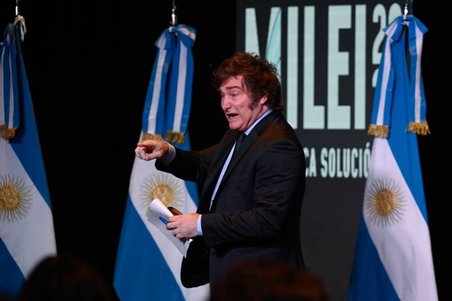 Bolsa argentina sube 20% en la apertura en primera rueda tras elecci&oacute;n de Milei