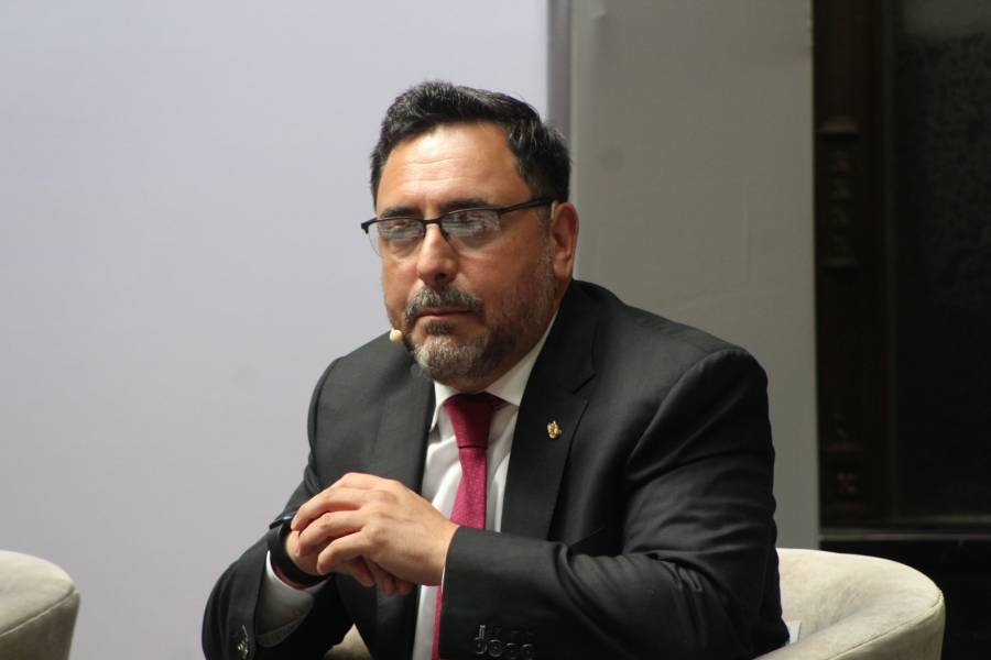 AMLO ratifica a Arturo Reyes Sandoval como director del IPN