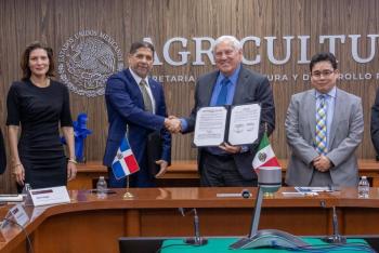 Firman México y República Dominicana memorándum de entendimiento en materia de agricultura