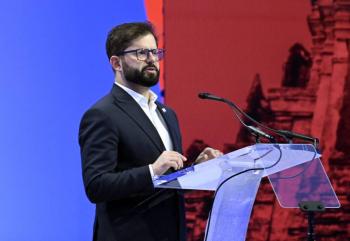 Gabriel Boric, presidente de Chile, asistir&aacute; a toma de mando de Javier Milei en Argentina