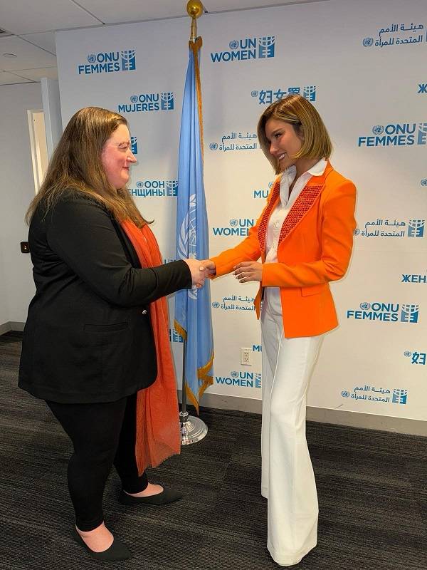 Aleska G&eacute;nesis apoya a ONU Mujer en campa&ntilde;a contra violencia de g&eacute;nero