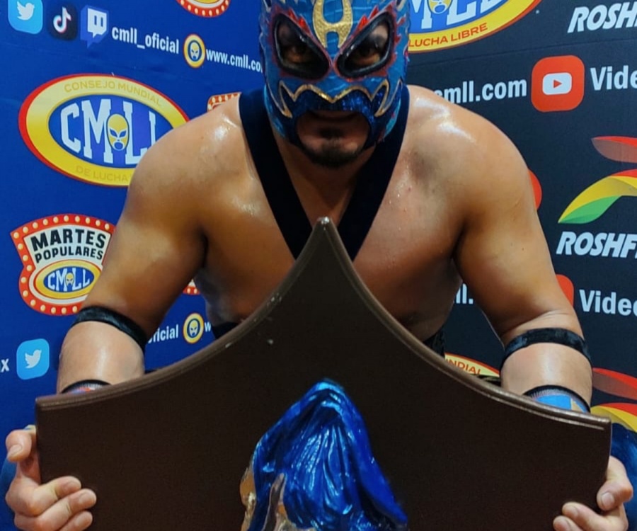 Hechicero se impone ante Stuka Jr y es el ganador de la Leyenda Azul