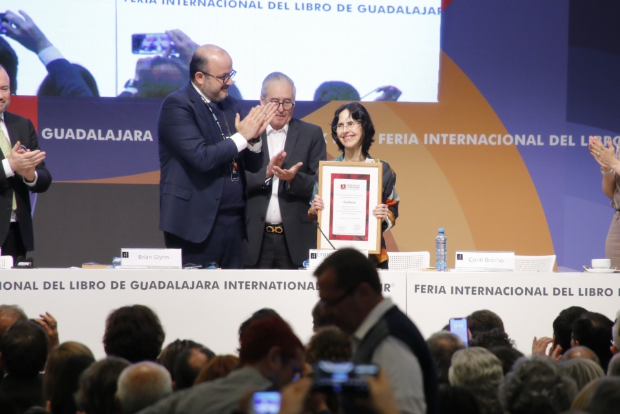 FIL 2023: Descubre a los destacados ganadores y homenajeados en la feria literaria