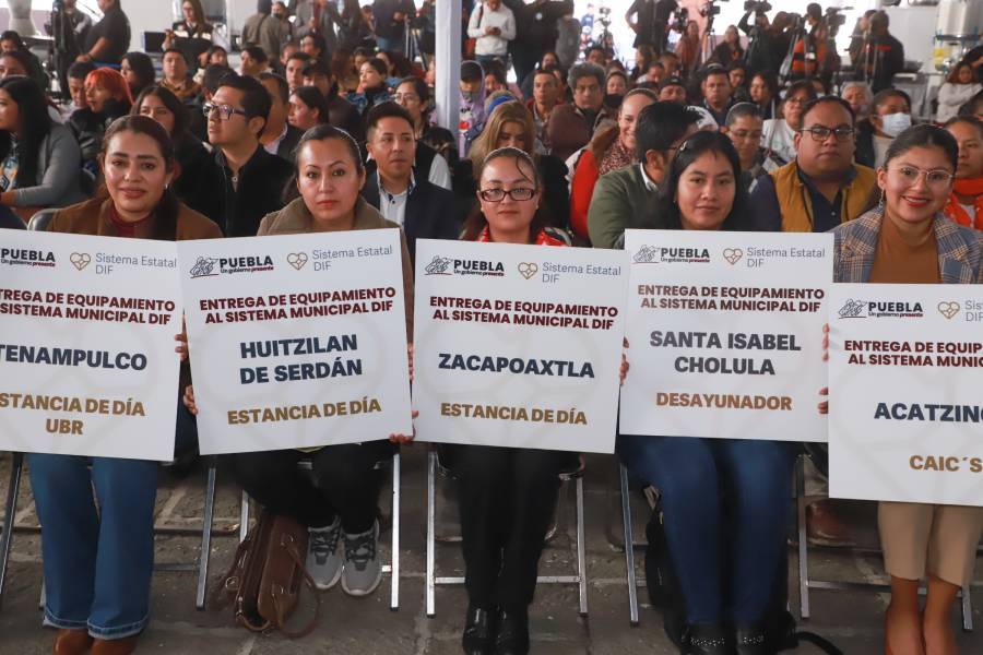 Gobierno entrega aparatos auditivos a sectores vulnerables