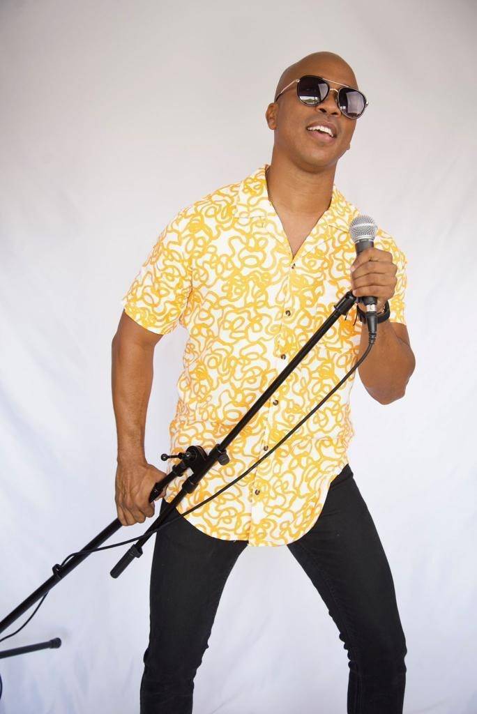 Freddy Guzmán, la nueva cara de la salsa que eleva el ritmo latino