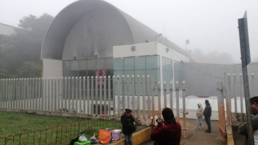 Tras cortocircuito, restablecen energía eléctrica en el Hospital Tlanchinol, en Hidalgo