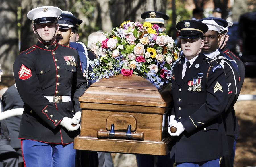 Expresidente de EEUU, Jimmy Carter, encabeza el funeral de su esposa Rosalynn