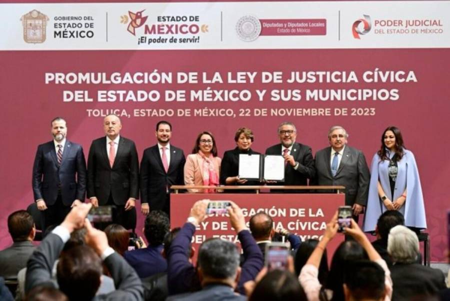 Delfina Gómez promulga la Ley de Justicia Cívica del Edomex y sus municipios