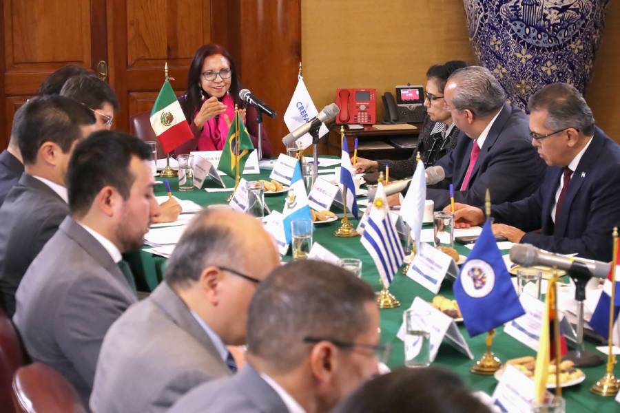 Leticia Ram&iacute;rez designa al nuevo director general del Crefal