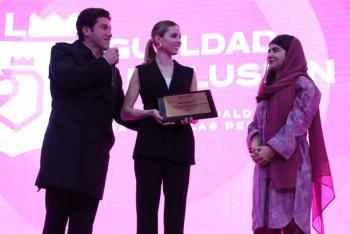 Samuel García reconoce a Malala Yousafzai en Cumbre de Derechos Humanos en NL