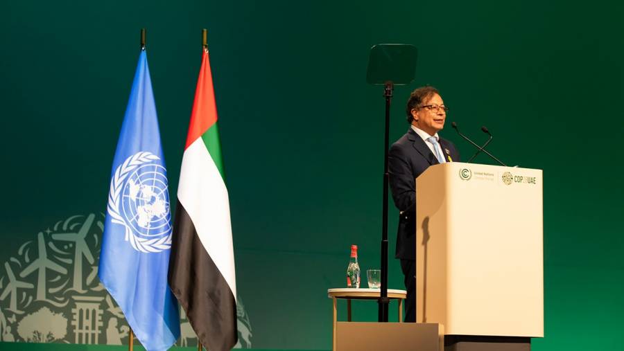 Crisis clim&aacute;tica generar&aacute; &eacute;xodo de millones y una barbarie similar a la desatada contra el pueblo palestino: Petro