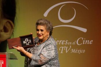 Adiós a Queta Lavat: Una leyenda del cine mexicano