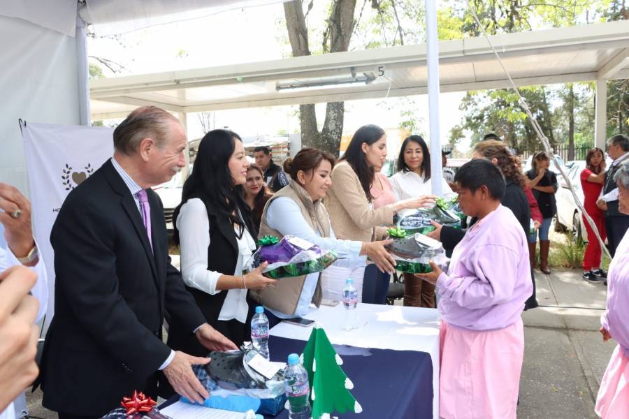 Voluntariado del Congreso entrega apoyos en el Hospital Psiquiátrico