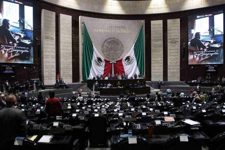 Diputados avalan dictamen para fortalecer Sepomex y Finabien