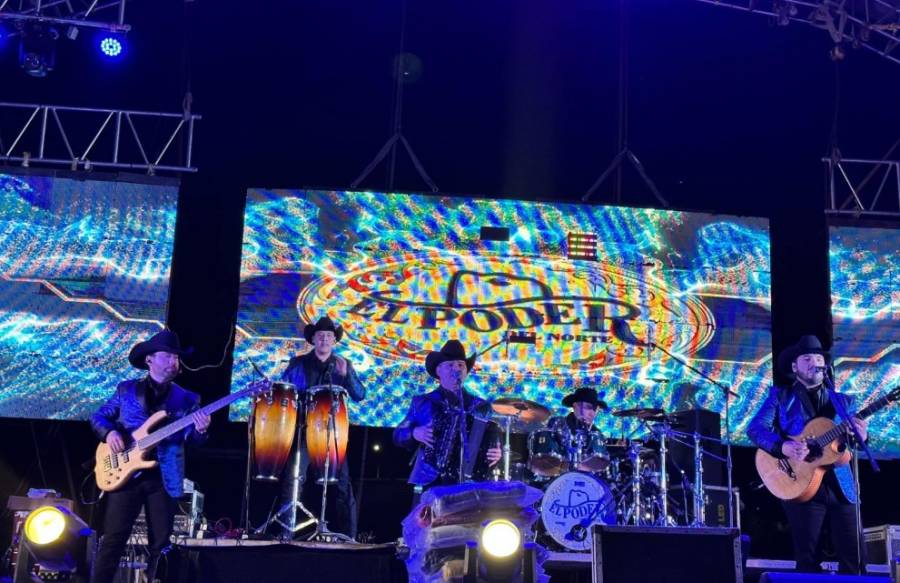 Familias potosinas disfrutan de Posadas Navideñas al ritmo de la música