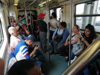 HISTORIAS EN EL METRO: EL ONCEAVO MANDAMIENTO