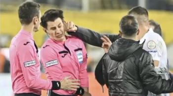Suspenden liga en Turqu&iacute;a tas agresi&oacute;n a un &aacute;rbitro