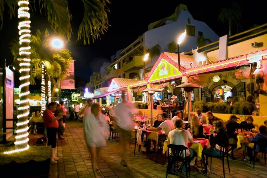 México captó más de 24,000 mdd por visitantes extranjeros hasta octubre