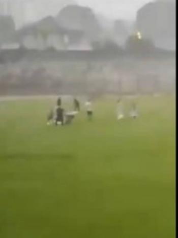 Futbolista Casio Henrique pierde la vida por impacto de rayo en Brasil