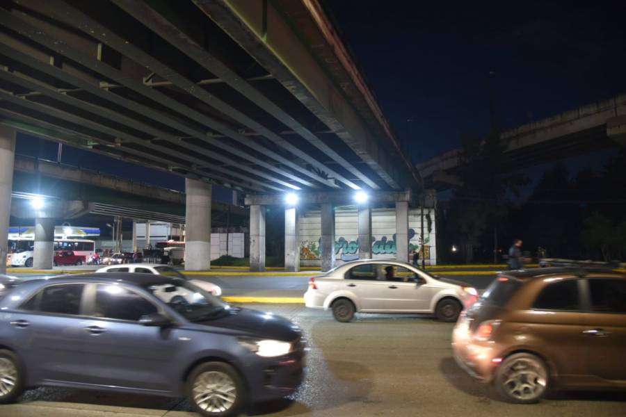 Mejora Edomex iluminación en Boulevard Aeropuerto y Paseo Tollocan