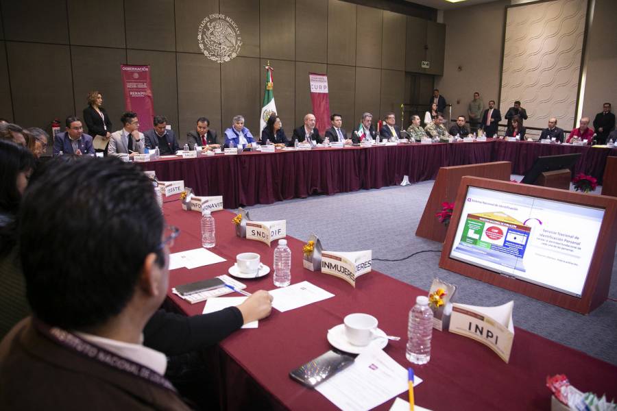 Sesiona en Gobernación Comisión Intersecretarial sobre avances en el uso de la CURP