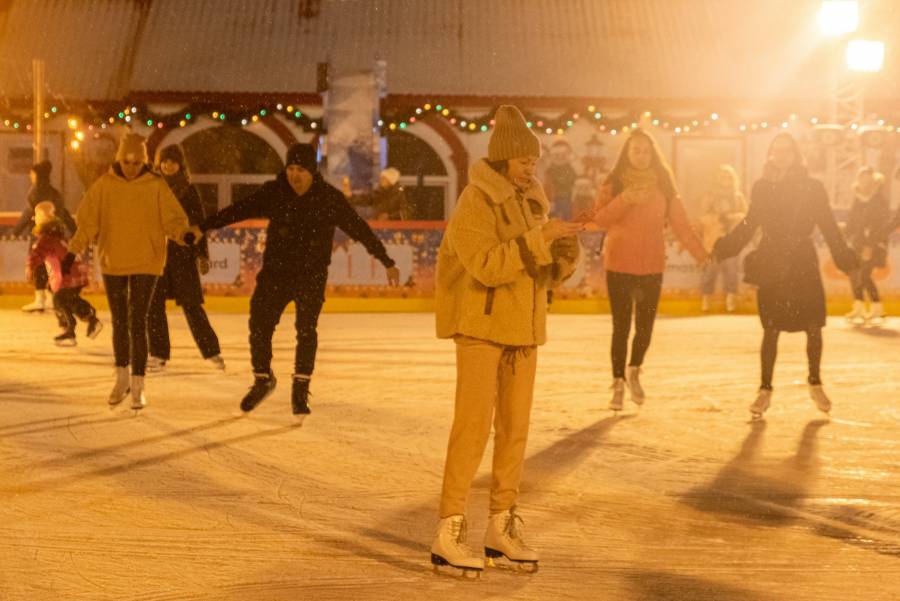 Orgullo Navideño 2023 en Veracruz: inauguran pista de hielo y patinaje artístico