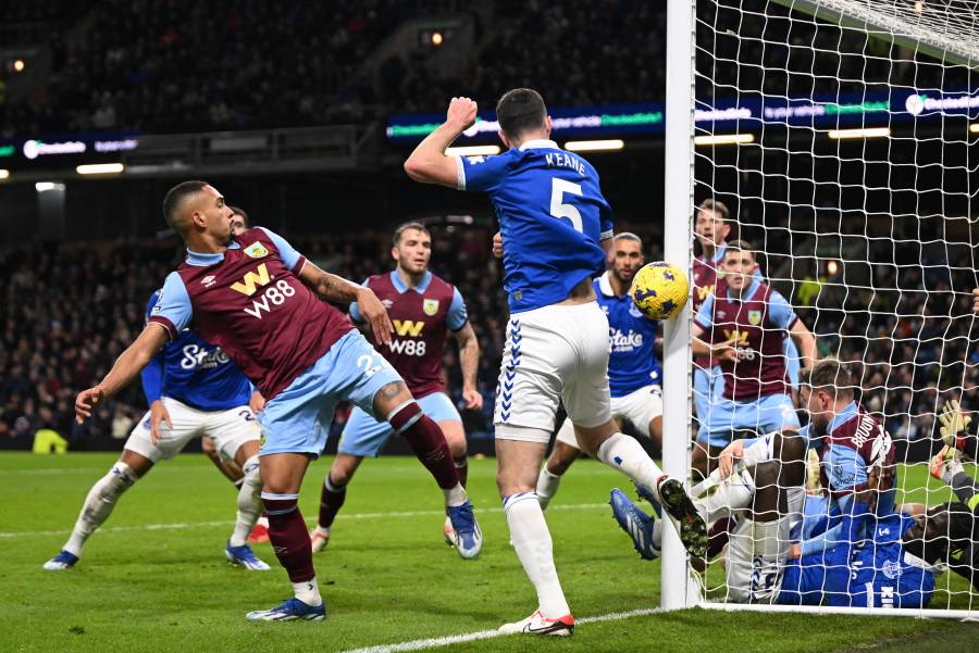 Manchester City se deja la victoria en el descuento ante el Crystal Palace (2-2)