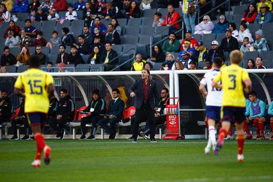 Néstor Lorenzo busca mantenerse invicto ante México