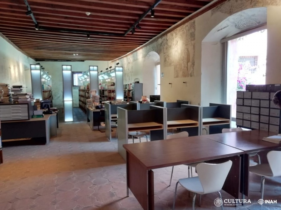 La Biblioteca 