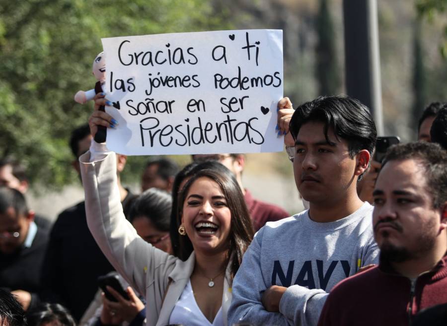 Claudia Sheinbaum insta a la Juventud a “Transformar México con Alegría”