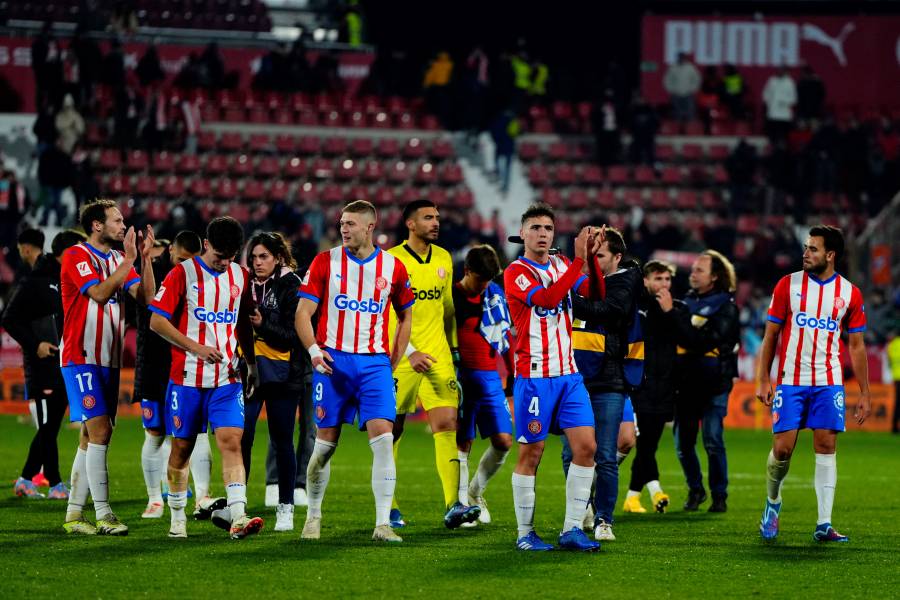 El Girona se exhibe ante el Alavés y recupera el liderato de la Liga