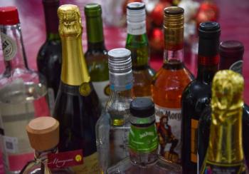SAT refuerza verificación de autenticidad en bebidas alcohólicas durante las festividades