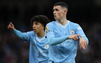 Multa al Manchester City por las protestas a un &aacute;rbitro