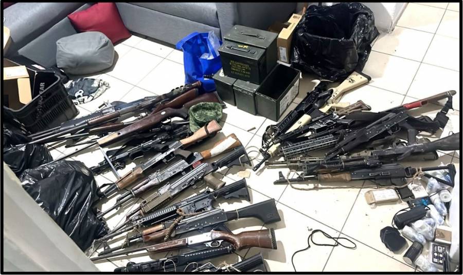 Ejército Mexicano y FGR aseguran armamento en Jalisco