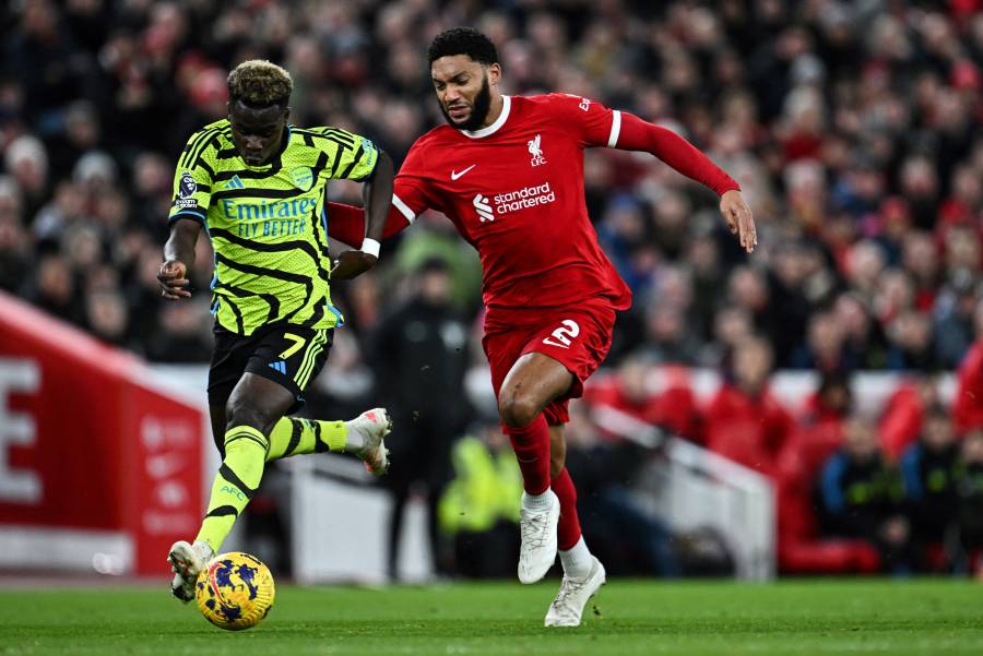 Arsenal mantiene el liderato de la Premier League tras empatar frente al Liverpool