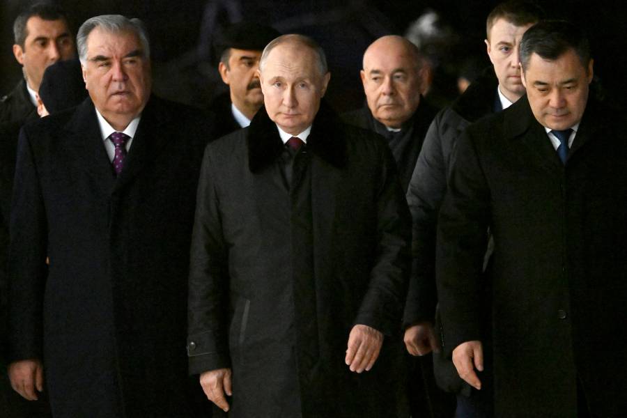 Rusia admite que un bombardeo ucraniano dañó uno de sus buques en Crimea