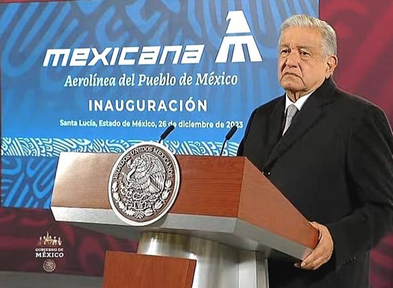 Mexicana reinicia operaciones bajo mando militar