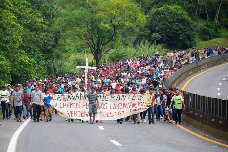 Aumenta caravana migrante, previo a encuentro entre AMLO y Blinken