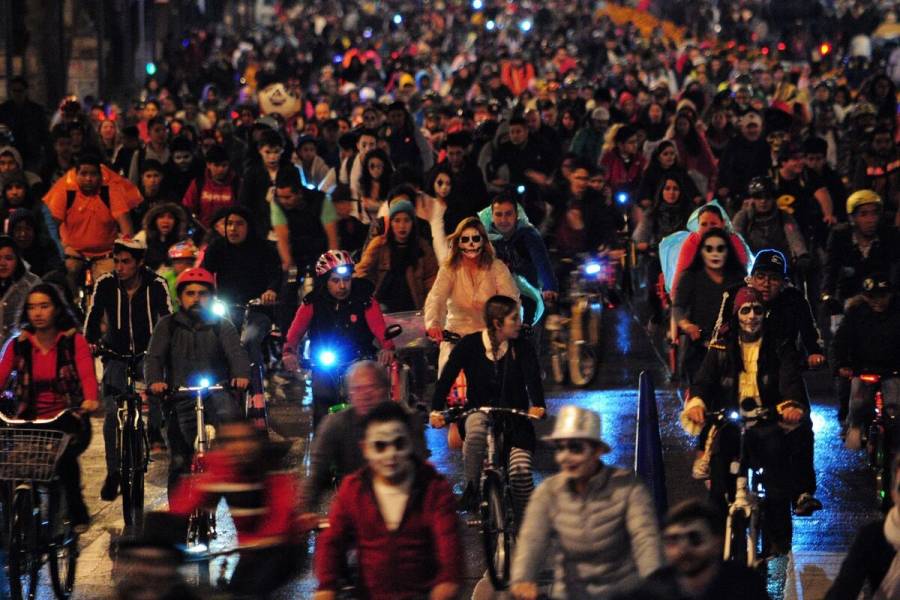 Disfrutan más de 164 mil personas los paseos nocturnos “Muévete en Bici” de 2023