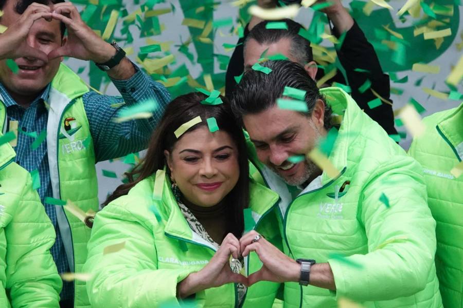 Clara Brugada recibe nombramiento como precandidata del Verde para la jefatura de gobierno CDMX 2024