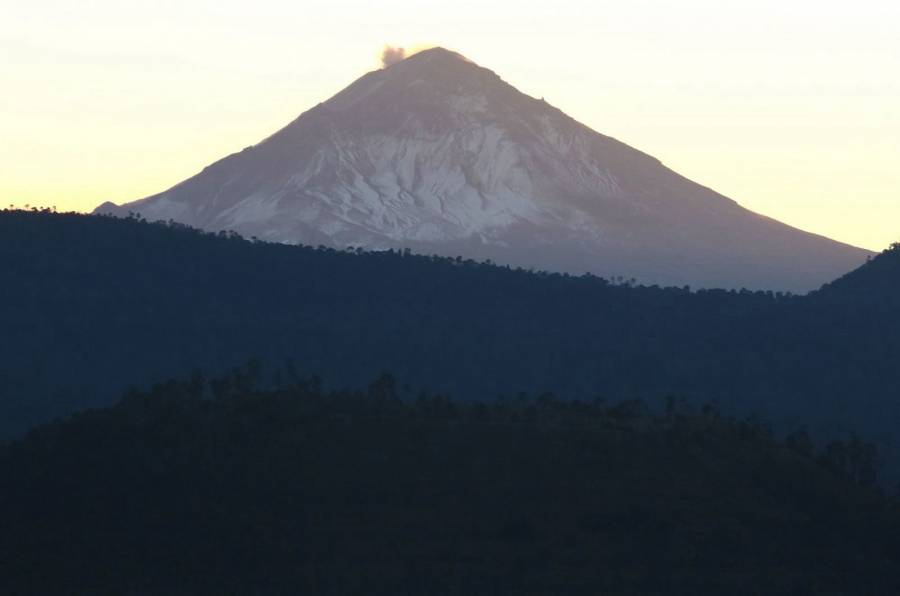 Cierran paso a Nevado de Toluca y Parque Nacional Izta-Popo por caída de agua nieve