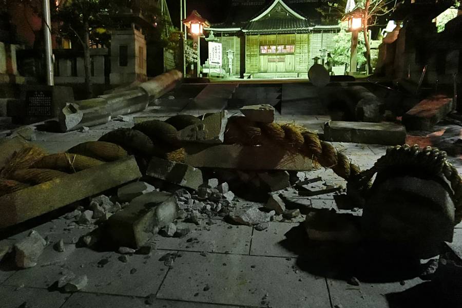 Jap&oacute;n corre contra el tiempo para buscar sobrevivientes de violento terremoto