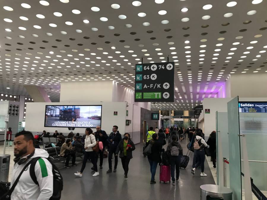 ¿Por qu&eacute; viajar en avi&oacute;n en CDMX ser&aacute; m&aacute;s caro en 2024?