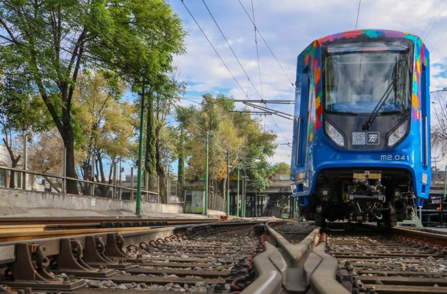 Entra en operaciones “Cecilia”, primera de nueve unidades del Tren Ligero de la CDMX