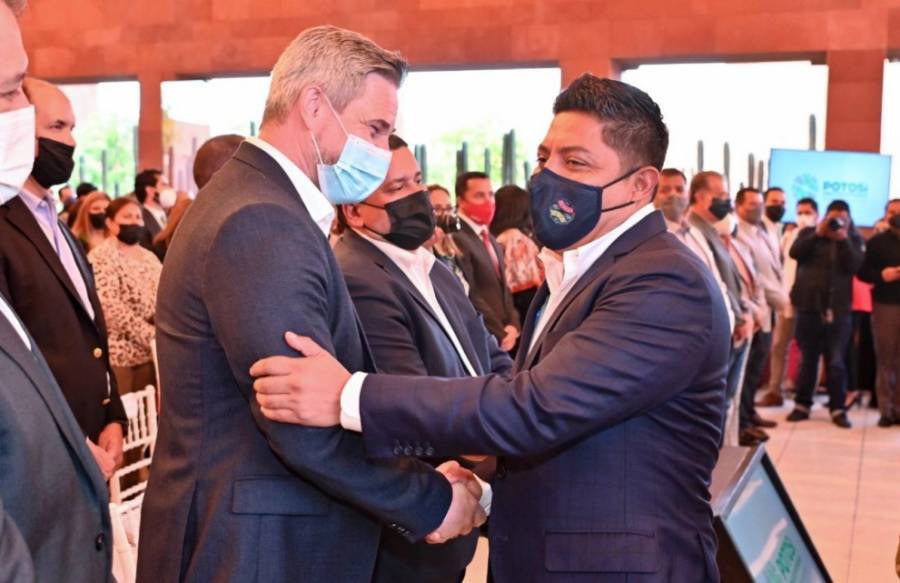 Ricardo Gallardo anuncia inversi&oacute;n de 2 mil millones para obras en 2024