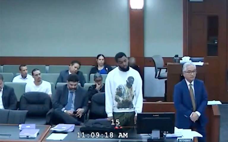 Criminal que atacó a jueza durante audiencia en EEUU se negó a regresar a la corte