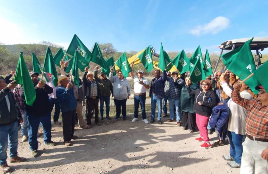 Rioverde inicia limpieza del canal de riego de la Media Luna